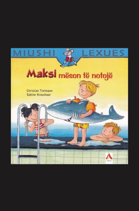 Maksi mëson të notojë